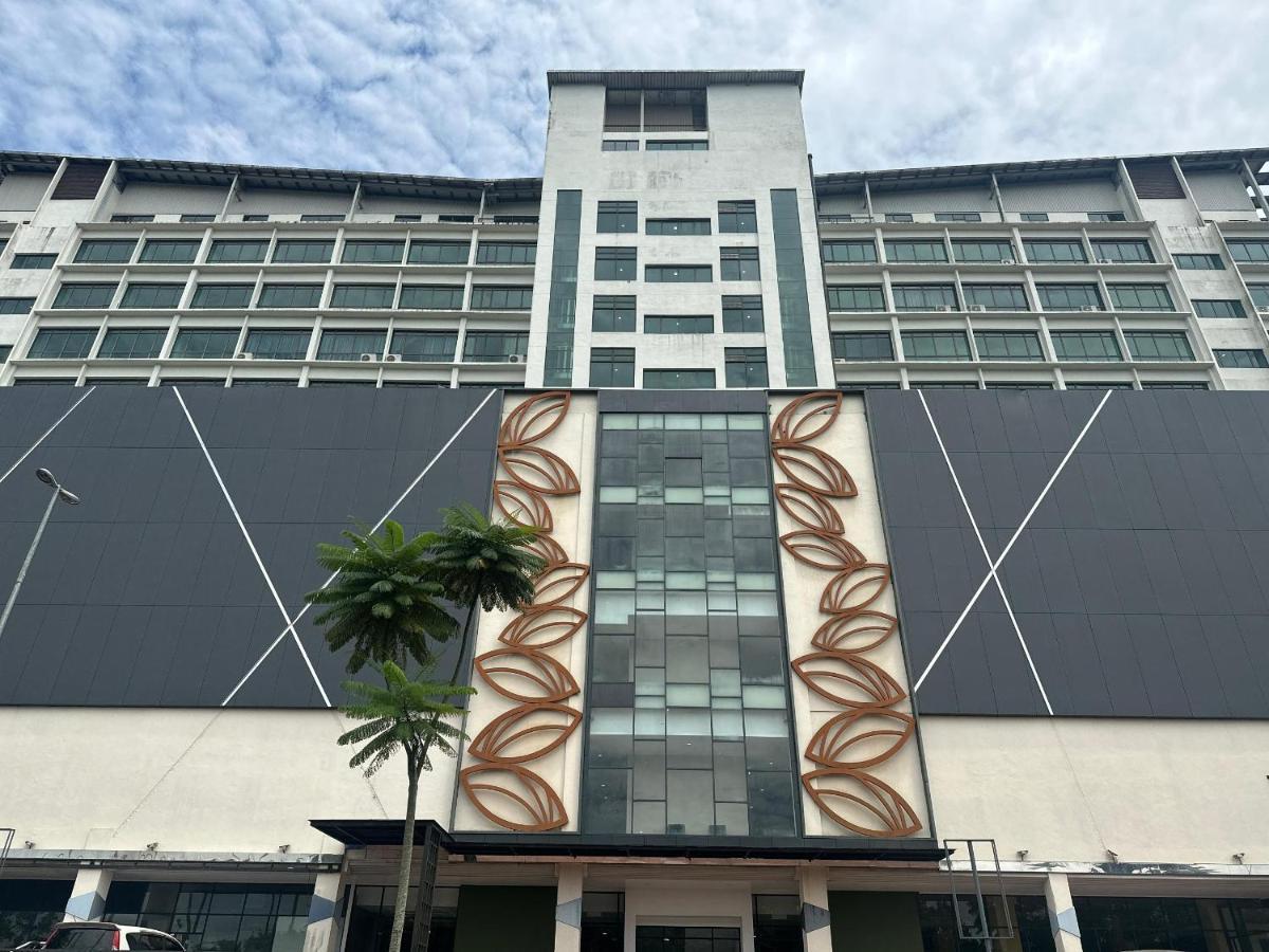 Summer Suites Apartment-The Summer Shopping Mall Kota Samarahan Dış mekan fotoğraf